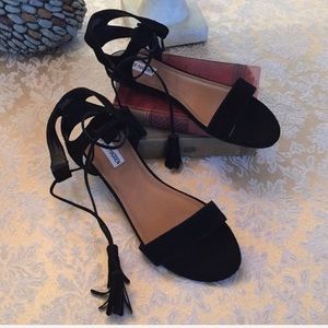 Steve Madden black suede sandals